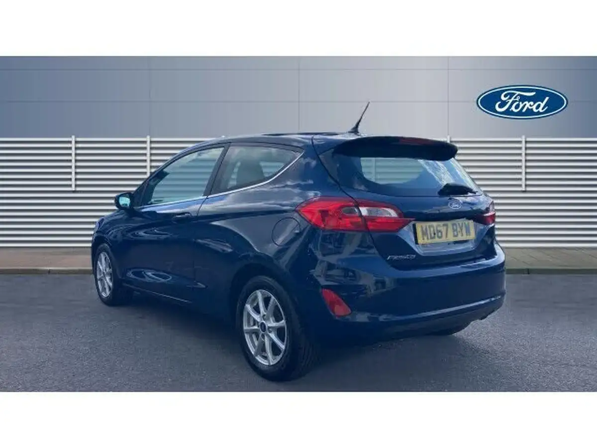 2018-ford-fiesta-11-ti-vct-zetec-3d-big-1