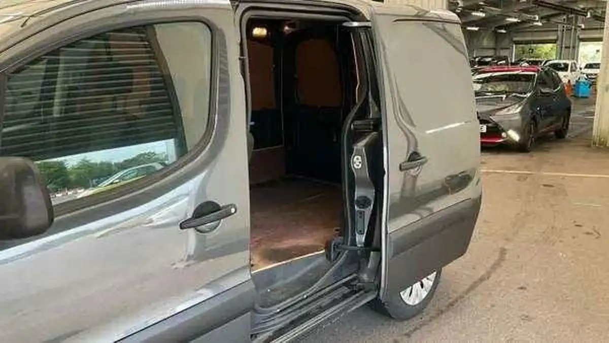 2018-citroen-berlingo-16td-l1625-enterprise-special-edition-panel-big-12
