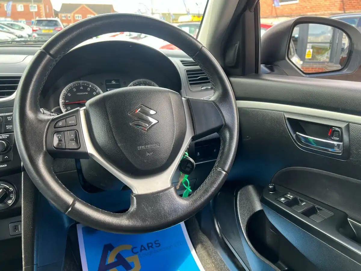 2017-suzuki-swift-12-sz2-5d-big-42