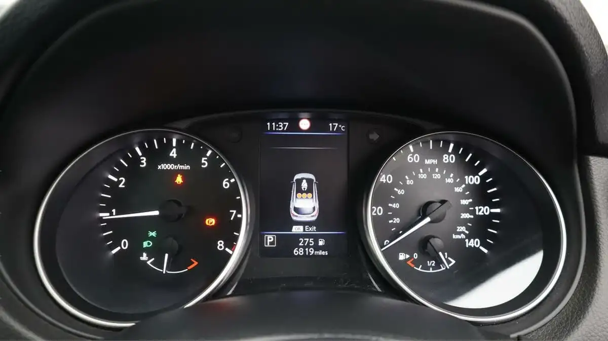 2019-nissan-qashqai-13-dig-t-tekna-160ps-dct-big-10