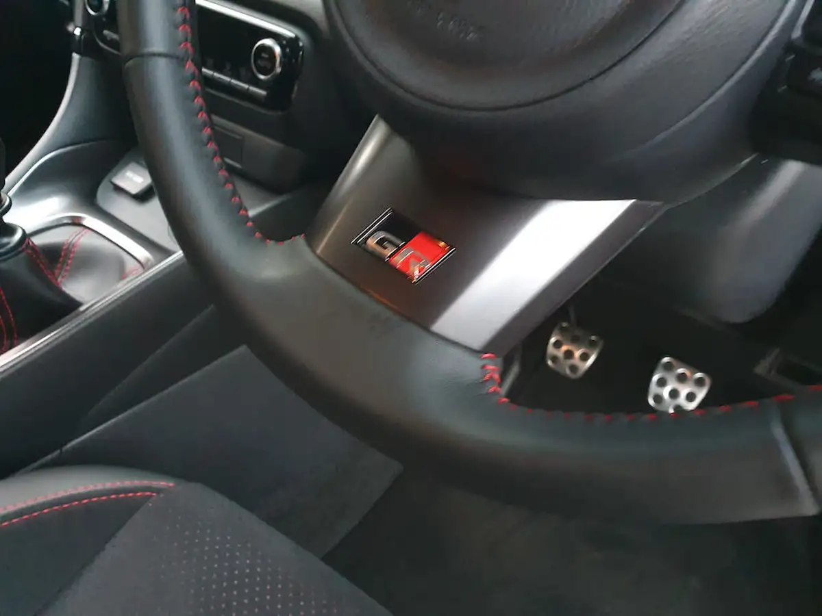 2021-toyota-yaris-16-gr-circuit-pack-big-33