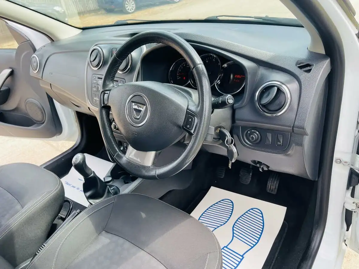 2015-dacia-logan-mcv-15dci-laureate-big-22