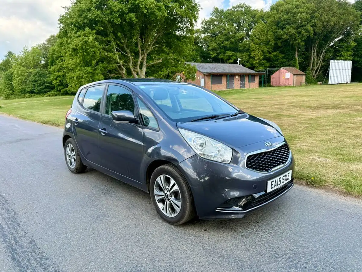 2015-kia-venga-14crdi-2-big-4