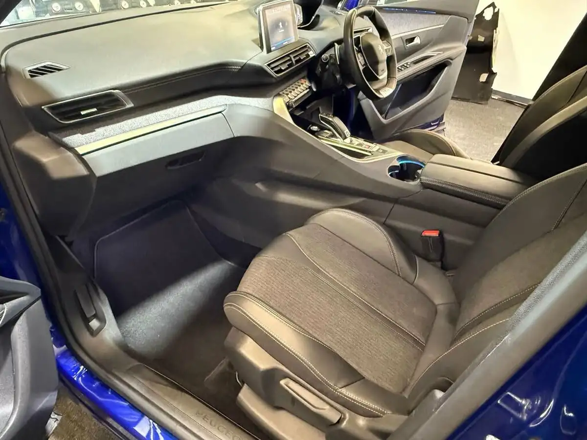 2020-peugeot-3008-suv-12-puretech-gt-line-eat8-big-58