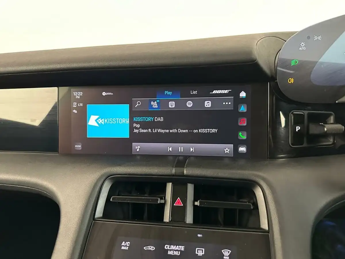 2021-porsche-taycan-e-base-476ps-performance-battery-plus-big-41