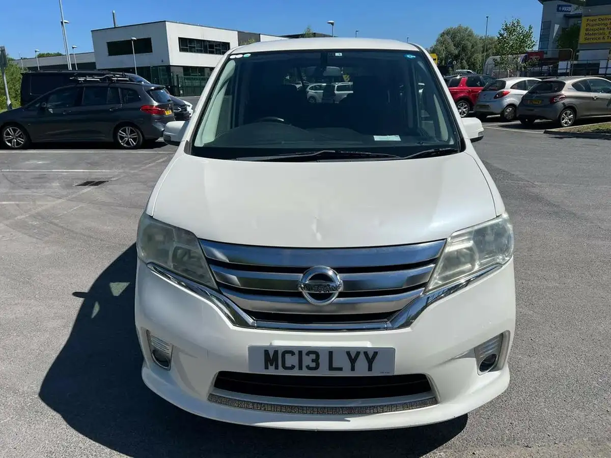 2013-nissan-serena-big-2