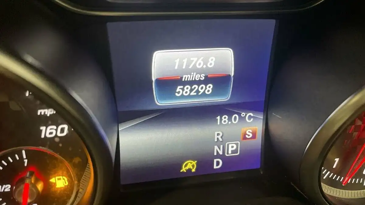 2018-mercedes-benz-a-class-16-a200-sport-edition-plus-7g-dct-big-26