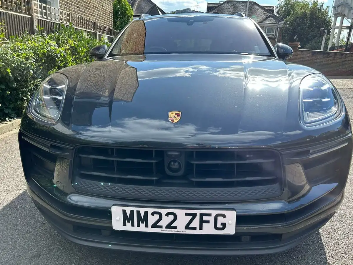 2022-porsche-macan-20-big-6