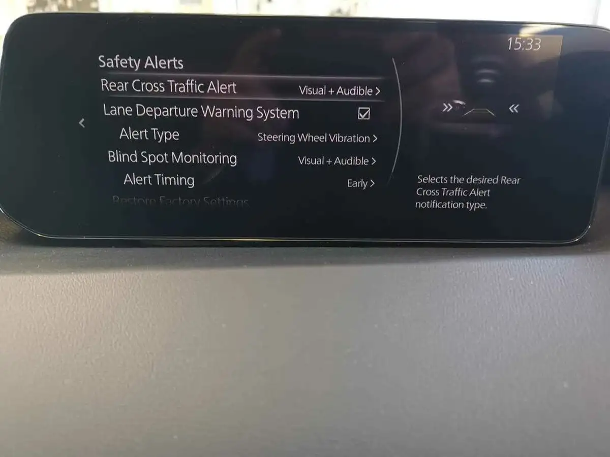 2025-mazda-mazda3-20-e-skyactiv-x-exclusive-line-hatchback-5d-big-34