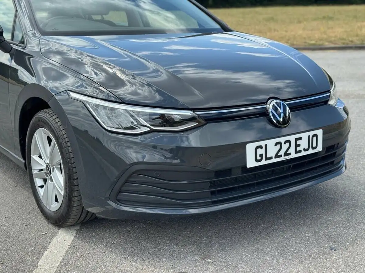 2022-volkswagen-golf-10-etsi-life-hatchback-big-25