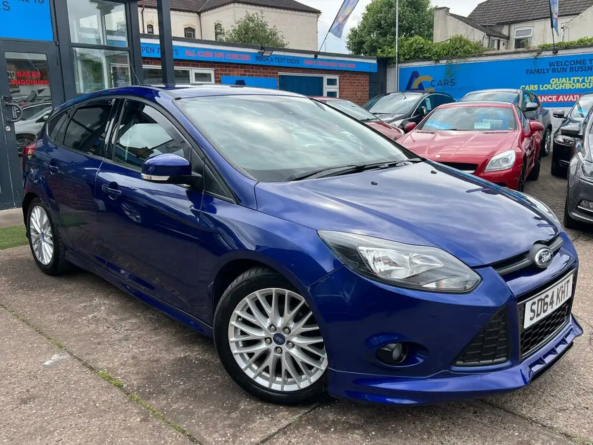 2014-ford-focus-16tdci-zetec-s-hatchback-big-40