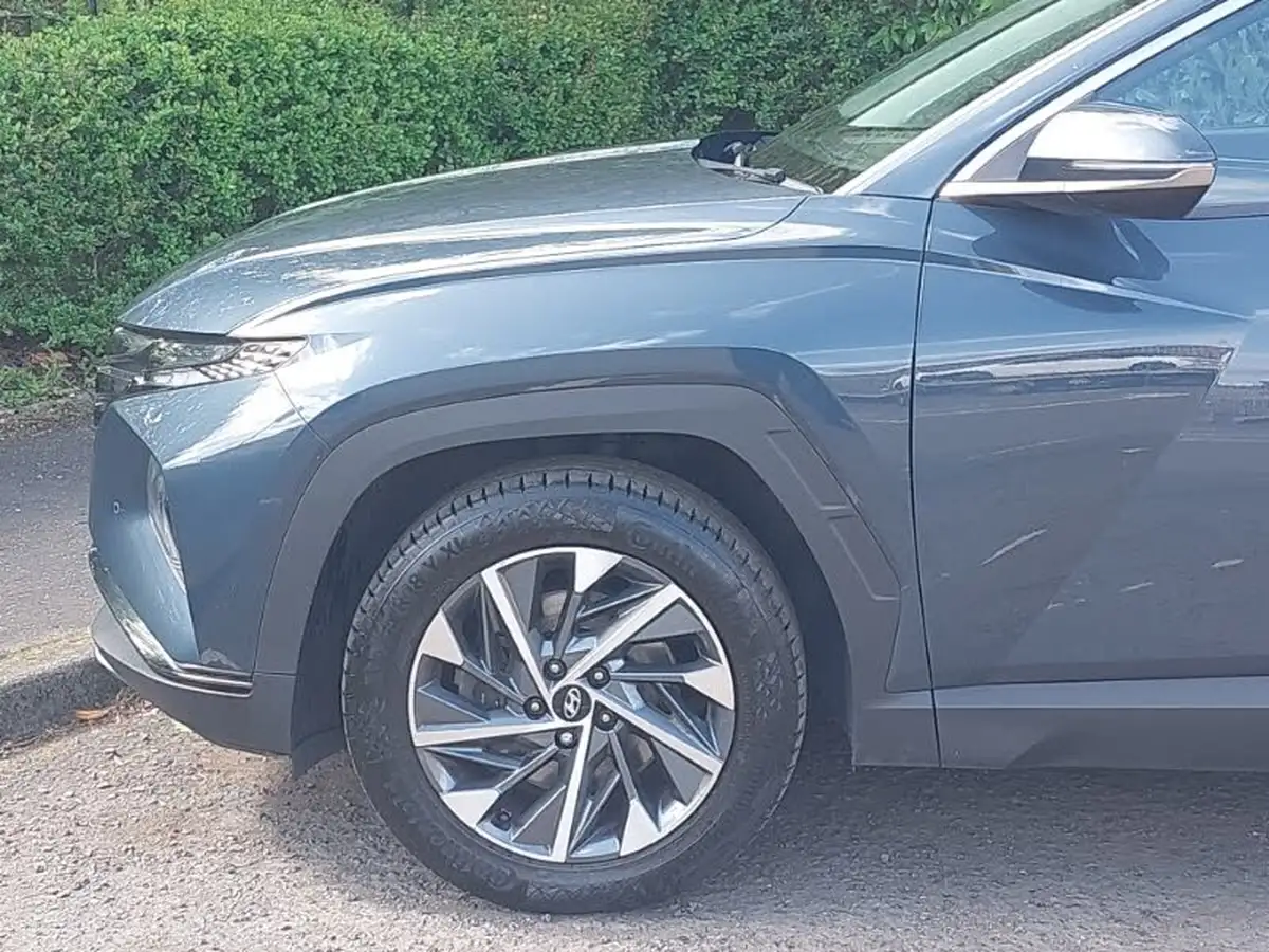 2022-hyundai-tucson-16-t-gdi-premium-150ps-big-18