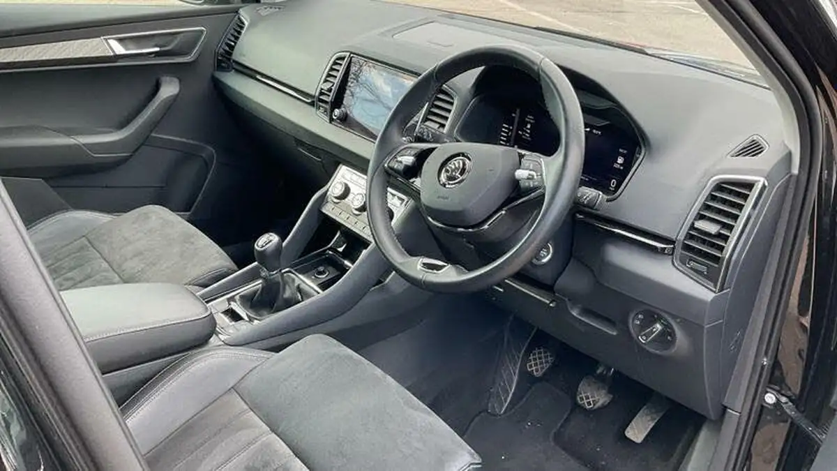 2023-skoda-karoq-10-tsi-se-l-big-5
