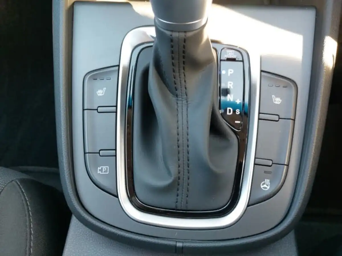 2022-hyundai-kona-16-gdi-premium-big-16