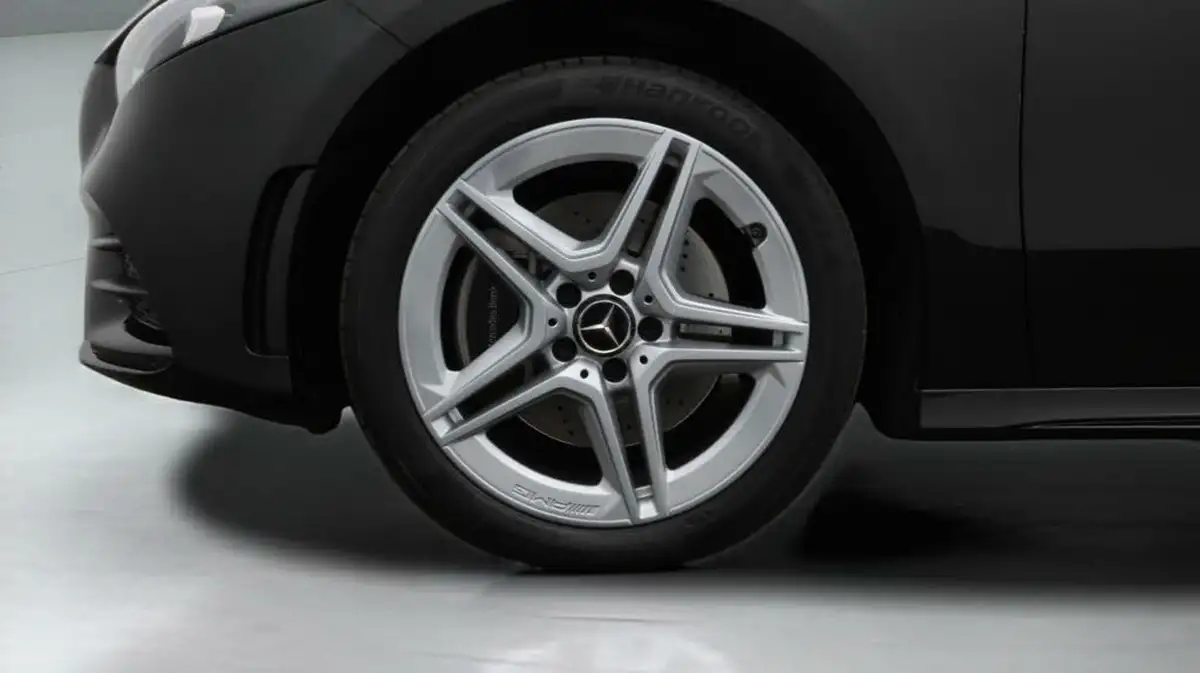 2021-mercedes-benz-a-class-13-a250e-amg-line-edition-hatchback-5d-big-28