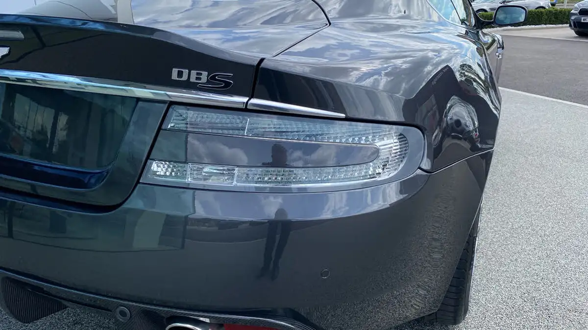 2009-aston-martin-dbs-60-touchtronic-big-26