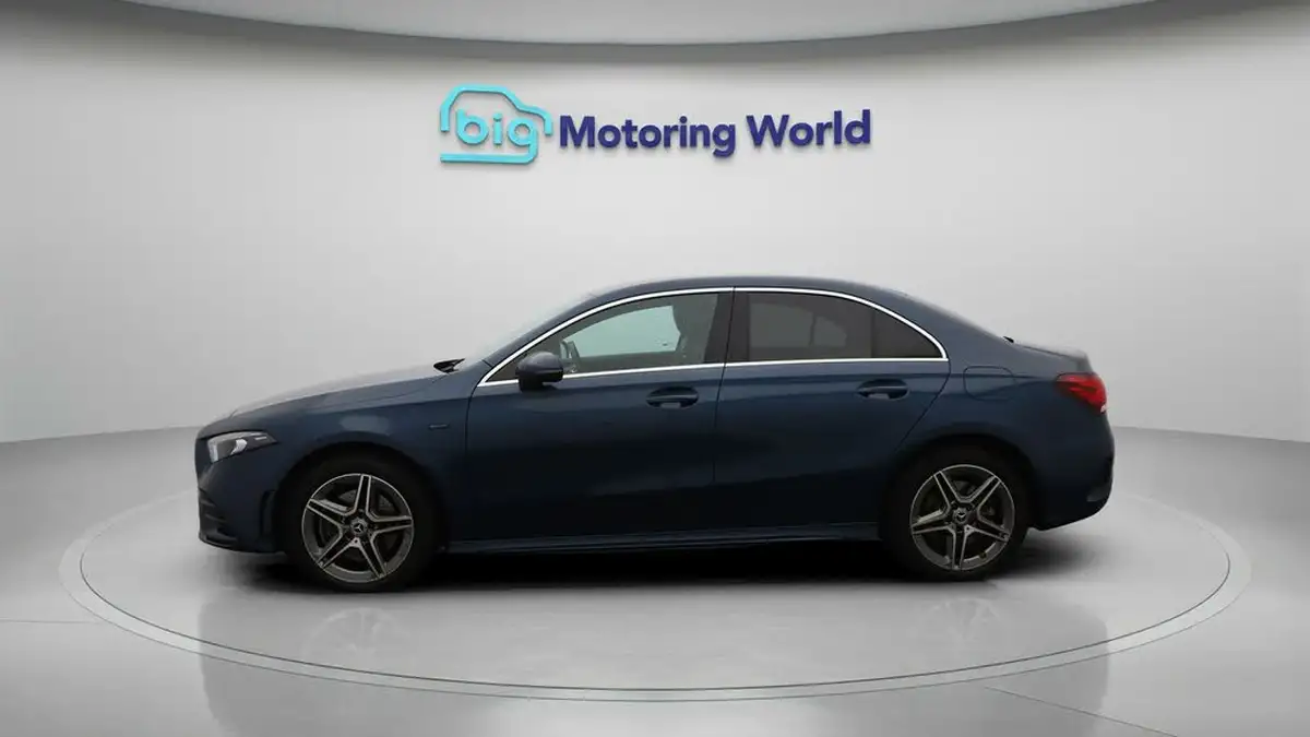 2021-mercedes-benz-a-class-13-a250e-amg-line-executive-saloon-4d-big-4