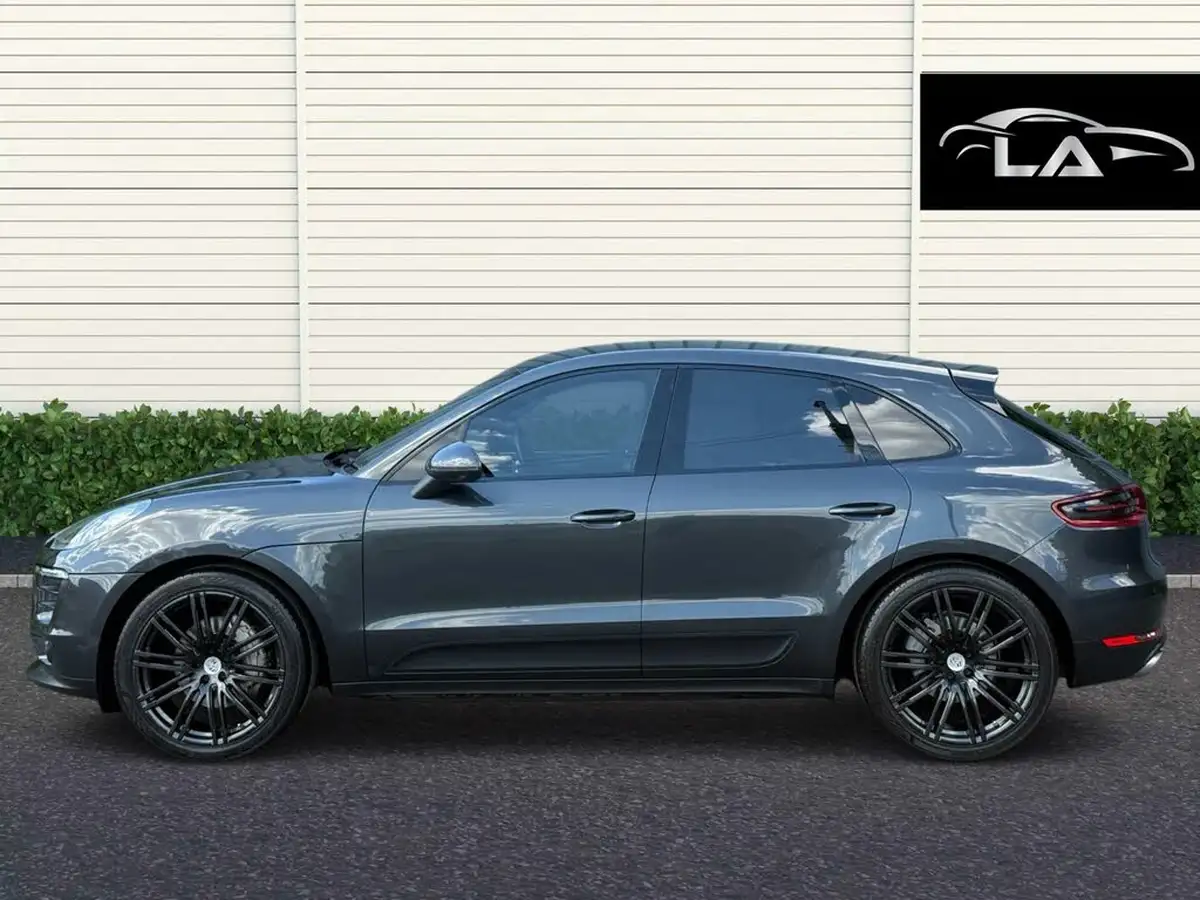 2016-porsche-macan-30-s-big-2