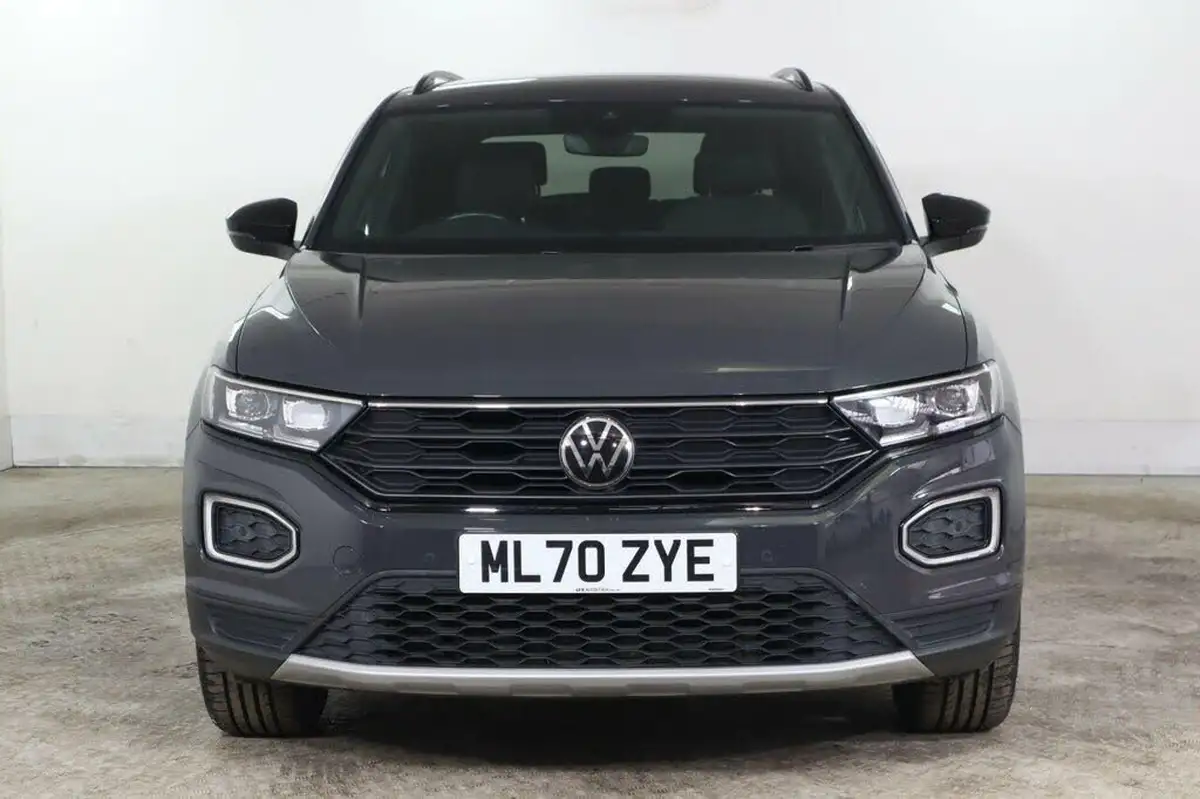2020-volkswagen-t-roc-15-tsi-black-edition-dsg-big-4