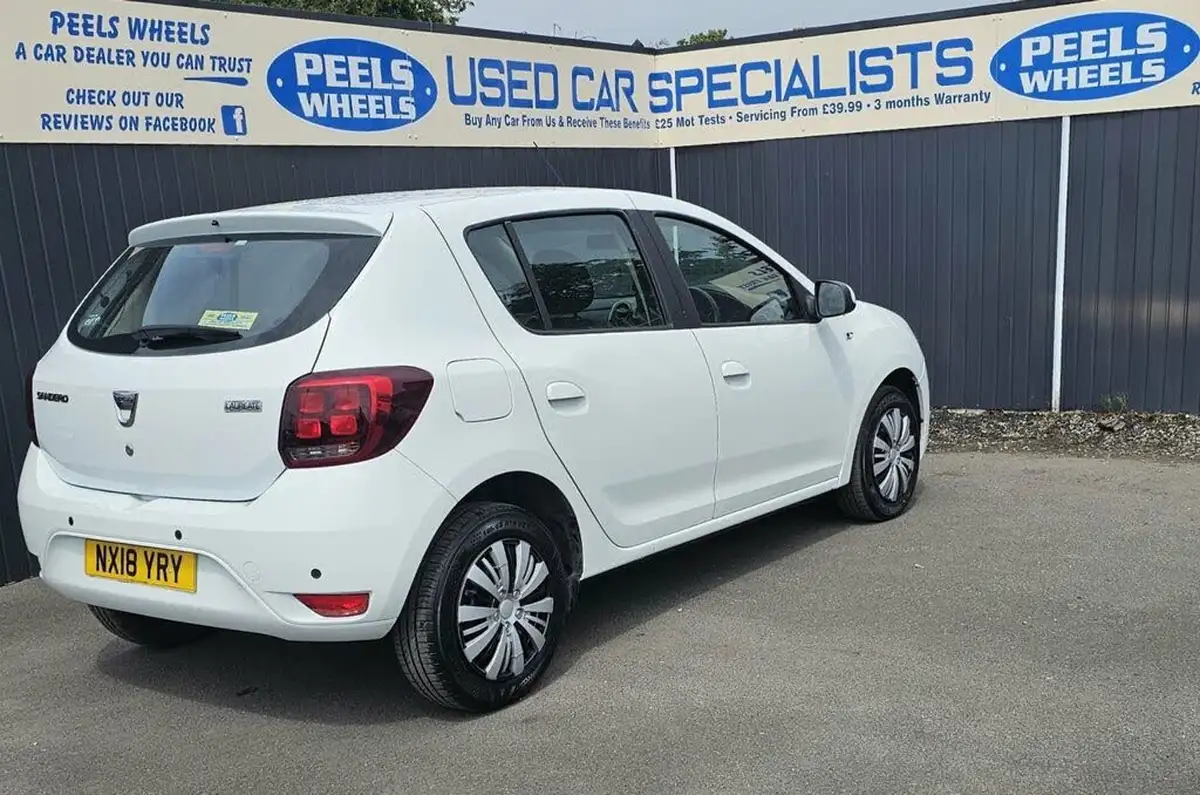 2018-dacia-sandero-15dci-laureate-big-7