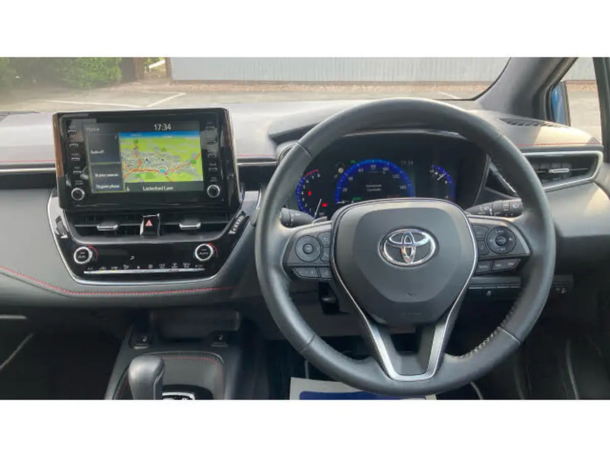 2021-toyota-corolla-20-vvt-i-excel-trk-hatchback-big-5