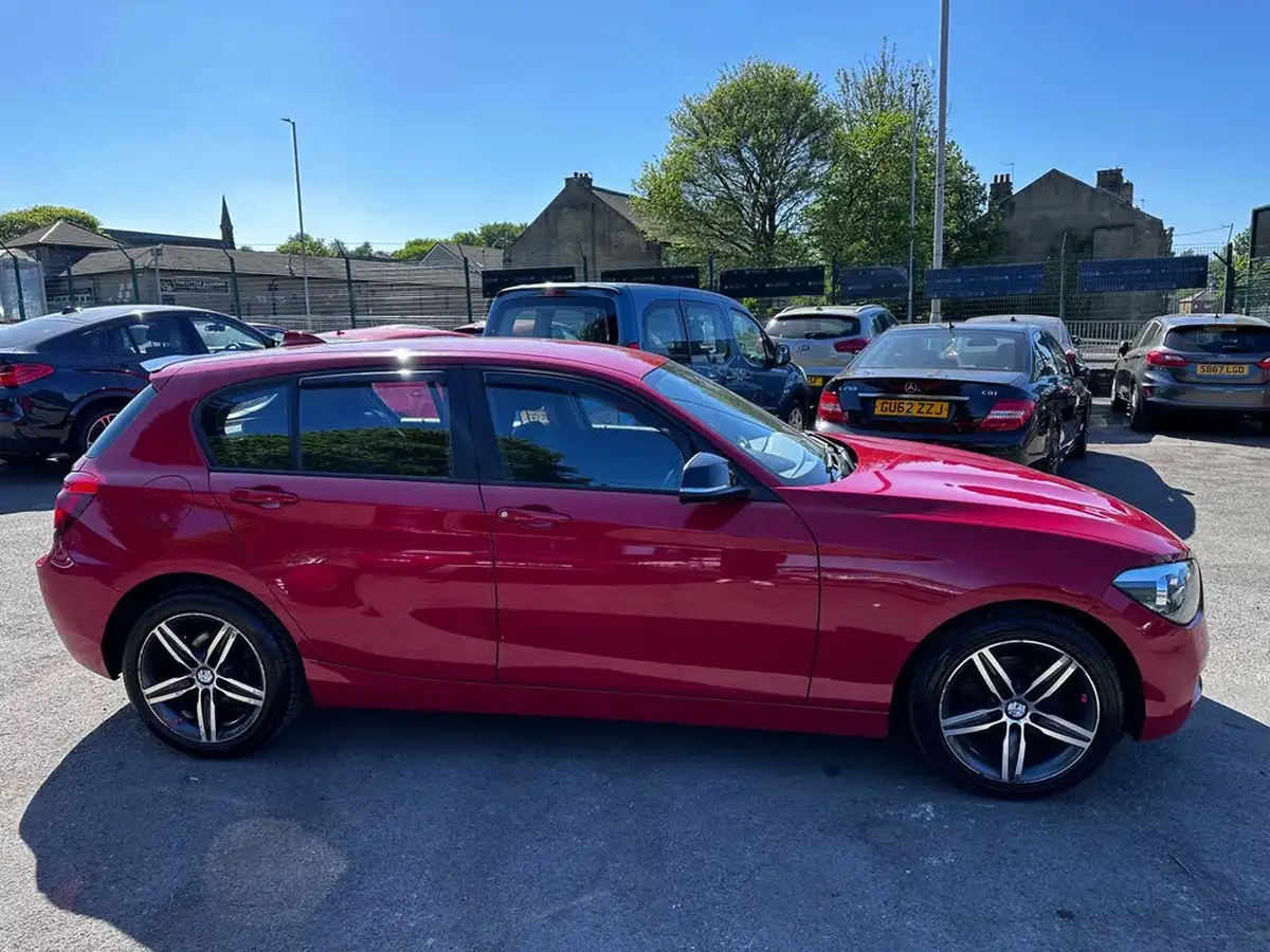 2014-bmw-1-series-16-114i-sport-ss-5d-big-10