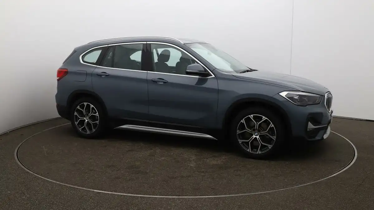 2021-bmw-x1-15-xdrive-25e-phev-xline-big-45
