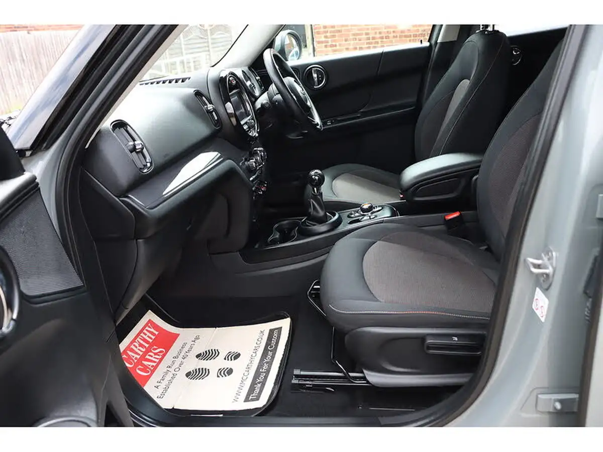 2018-mini-countryman-15-cooper-ss-big-28