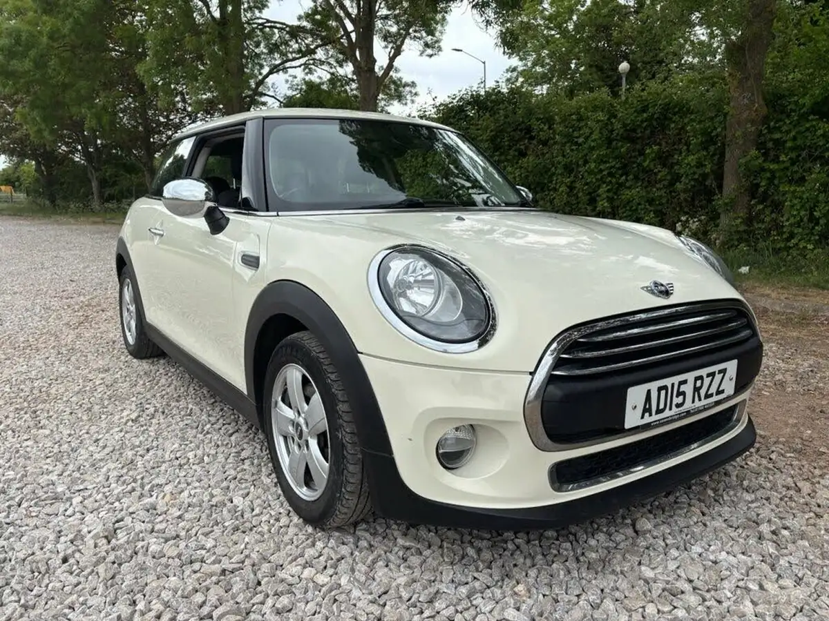 2015-mini-cooper-12-one-ss-3d-big-5