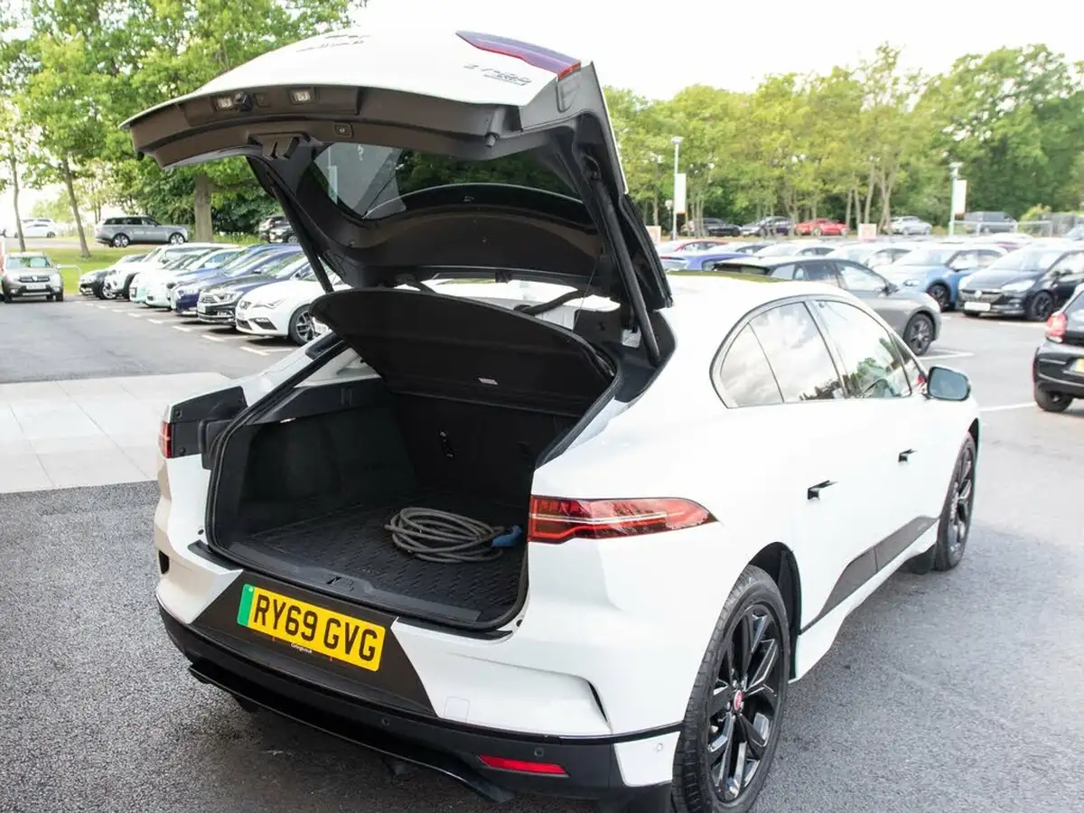 2019-jaguar-i-pace-ev400-se-big-33