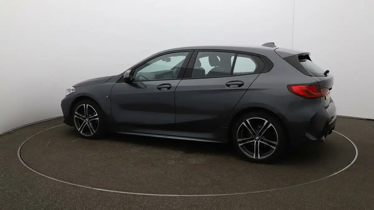 2021-bmw-1-series-15-118i-m-sport-lcp-big-38