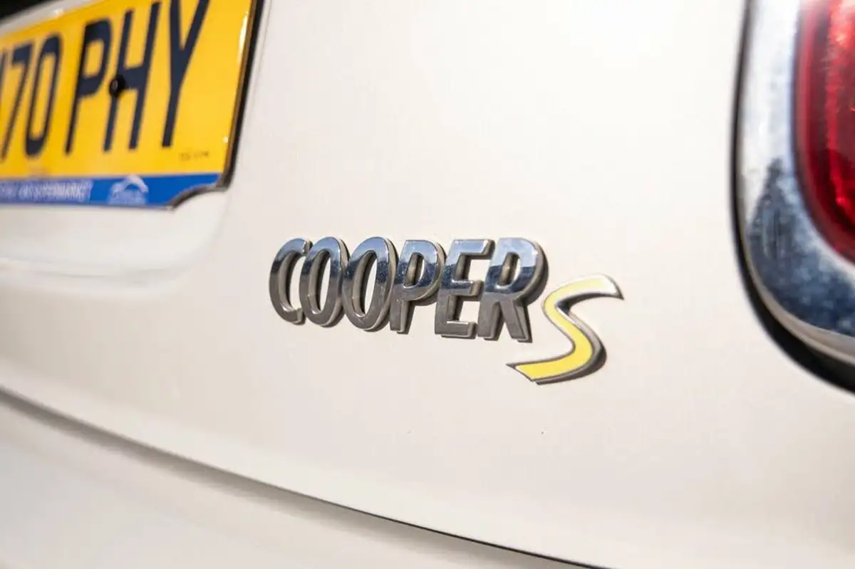 2021-mini-cooper-e-cooper-s-1-big-43