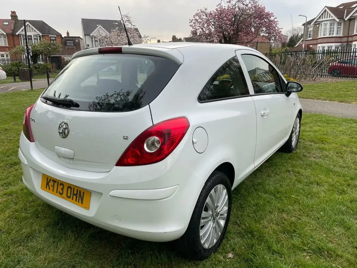 2013-vauxhall-corsa-12-energy-16v-3d-big-3