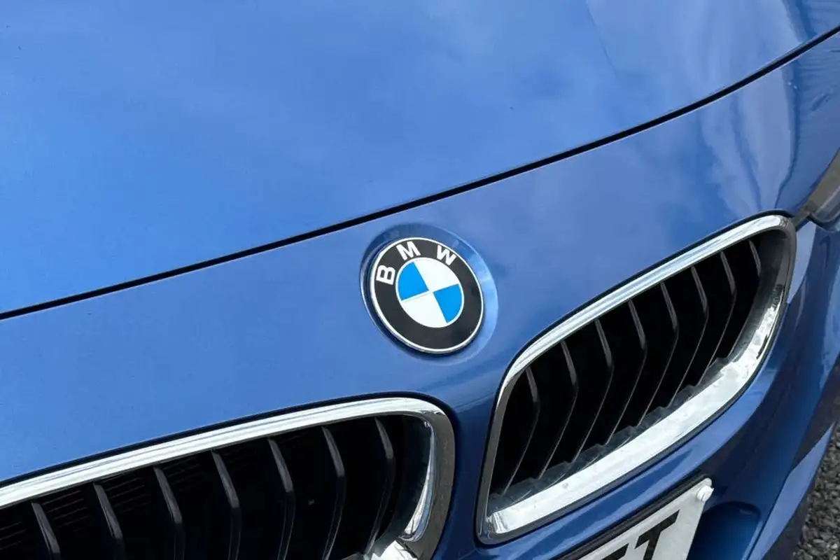 2015-bmw-3-series-20td-320d-xdrive-m-sport-184bhp-saloon-4d-big-25