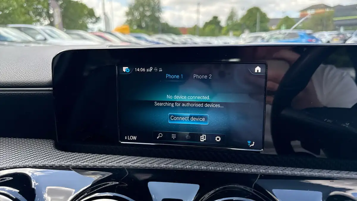 2018-mercedes-benz-a-class-15d-a180d-se-116ps-ss-7g-dct-big-26