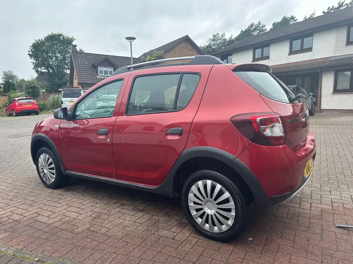 2013-dacia-sandero-stepway-09-ambiance-big-27