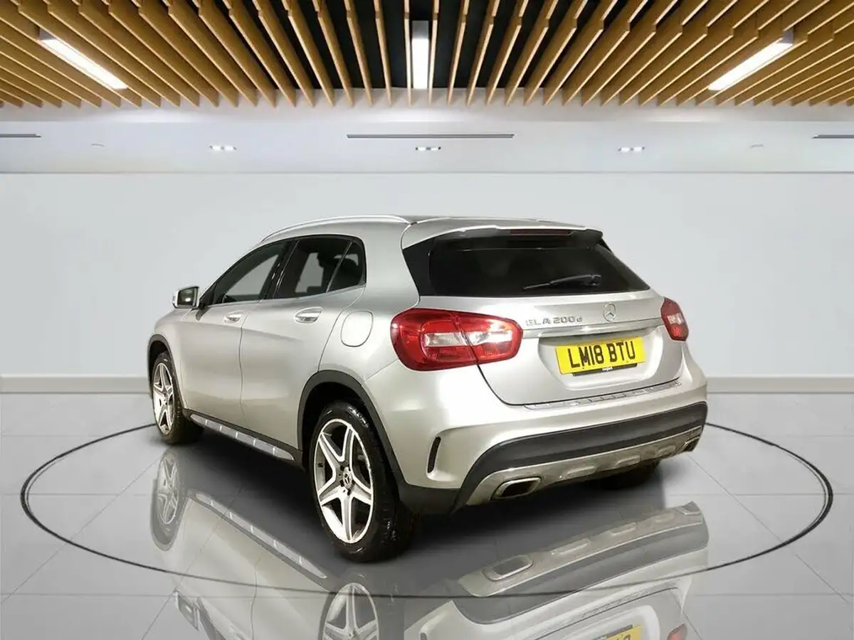 2018-mercedes-benz-gla-class-21d-gla-200d-amg-line-134bhp-ss-7g-dct-big-4
