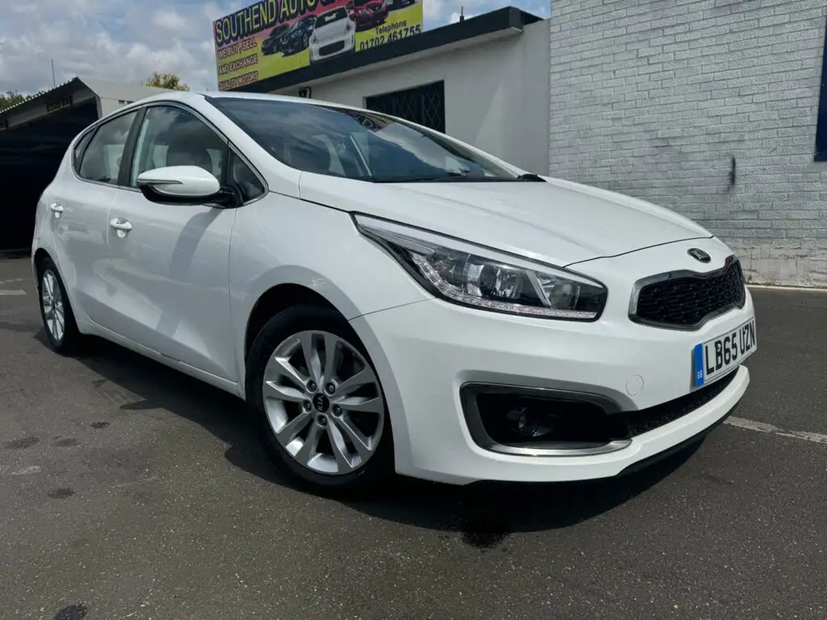 2016-kia-ceed-16crdi-2-hatchback-big-0