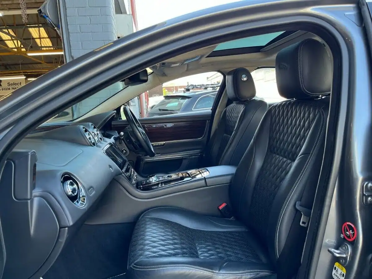 2015-jaguar-xj-series-30td-xj-portfolio-swb-auto-big-11