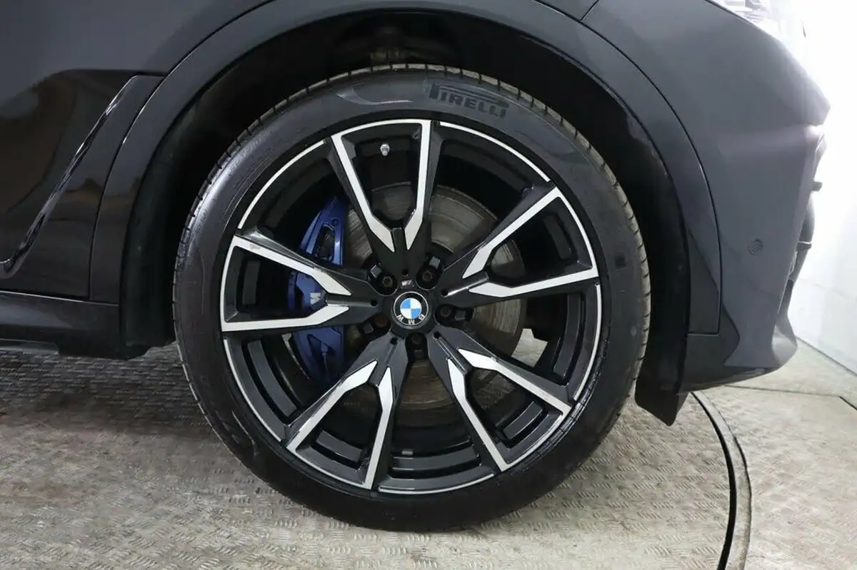 2022-bmw-x7-30td-xdrive-40d-m-sport-big-33