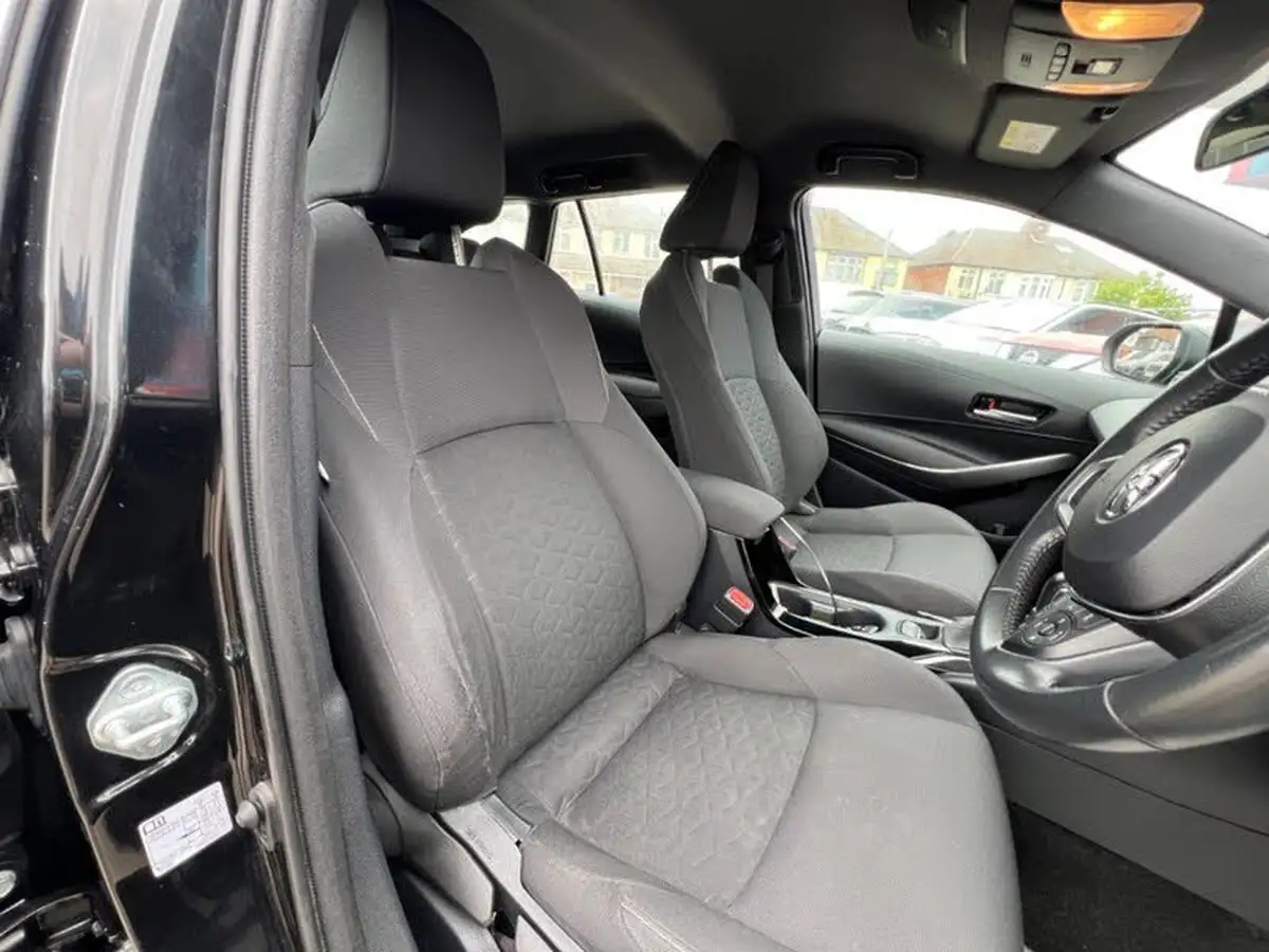 2021-toyota-corolla-20-vvt-i-icon-tech-touring-sports-big-7