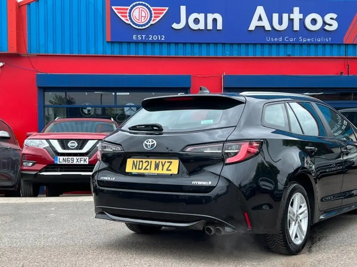 2021-toyota-corolla-20-vvt-i-icon-tech-touring-sports-big-35