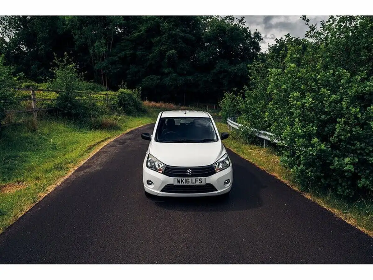2016-suzuki-celerio-10-sz3-dualjet-big-52