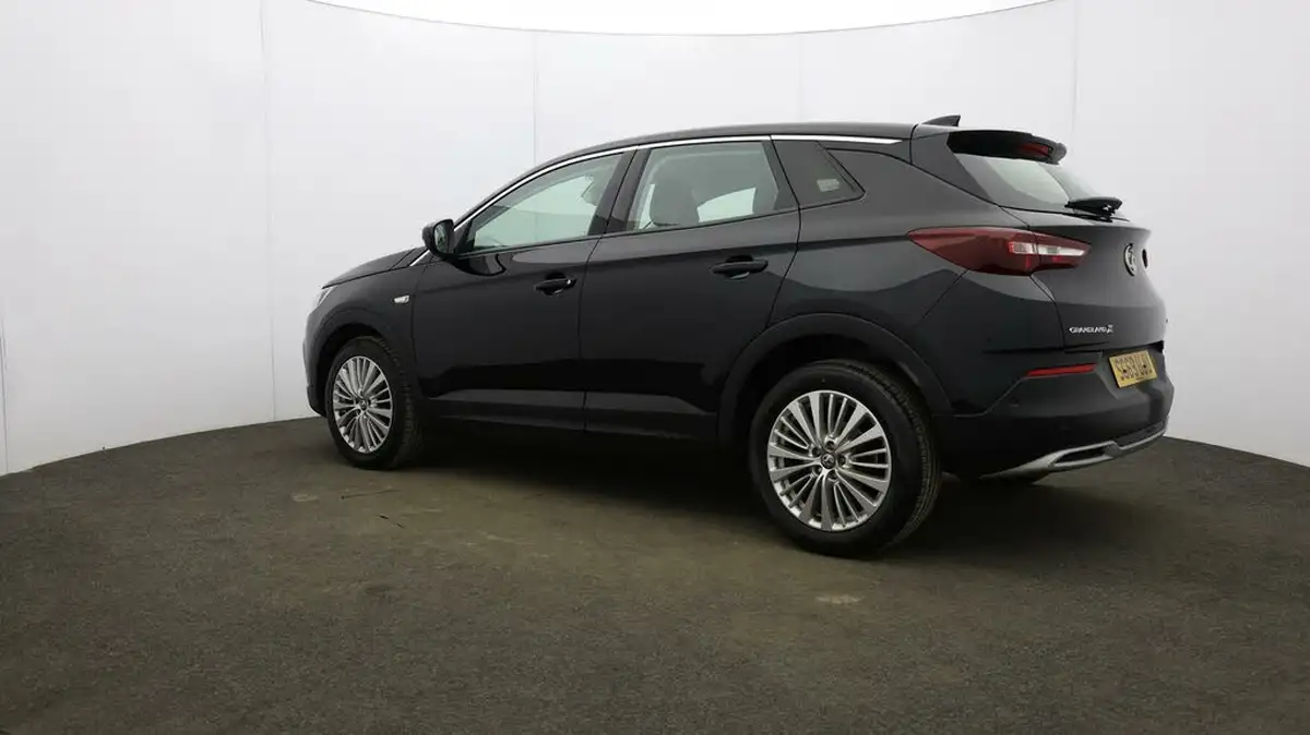 2019-vauxhall-grandland-x-15td-sport-nav-big-64