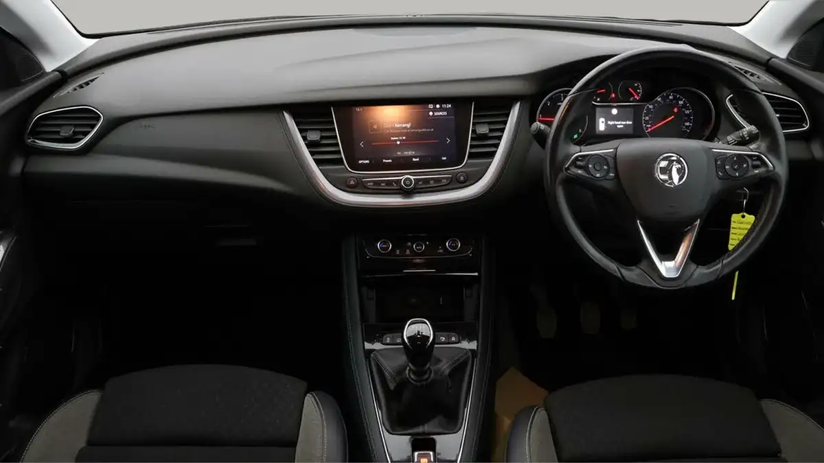 2019-vauxhall-grandland-x-15td-sport-nav-big-12