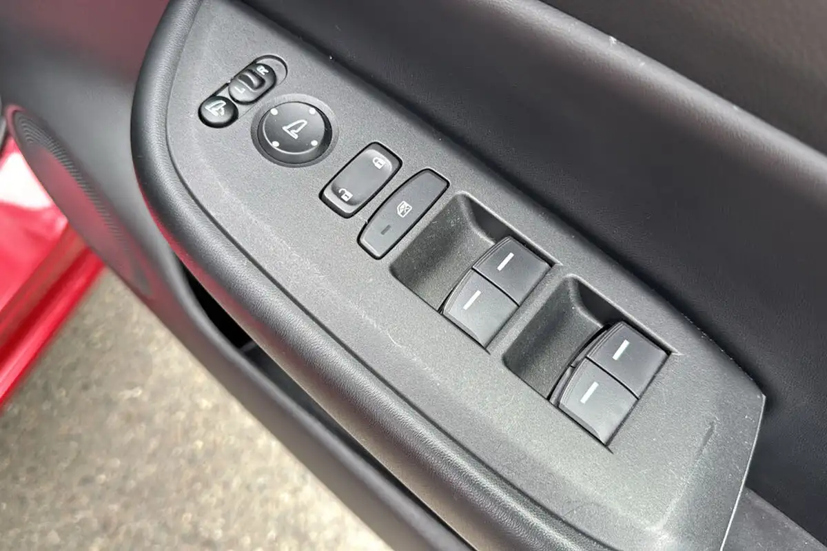 2022-honda-jazz-15-i-mmd-ex-107ps-big-26