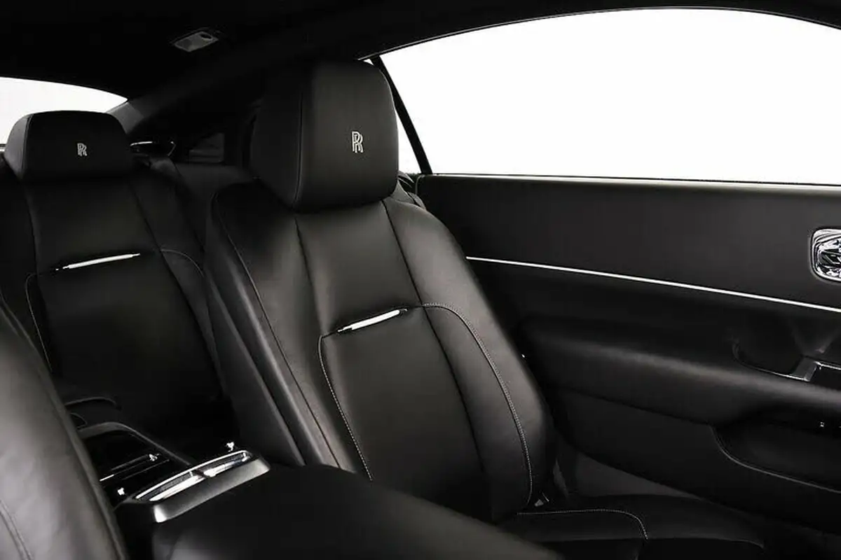 2017-rolls-royce-wraith-66-no-trim-big-12