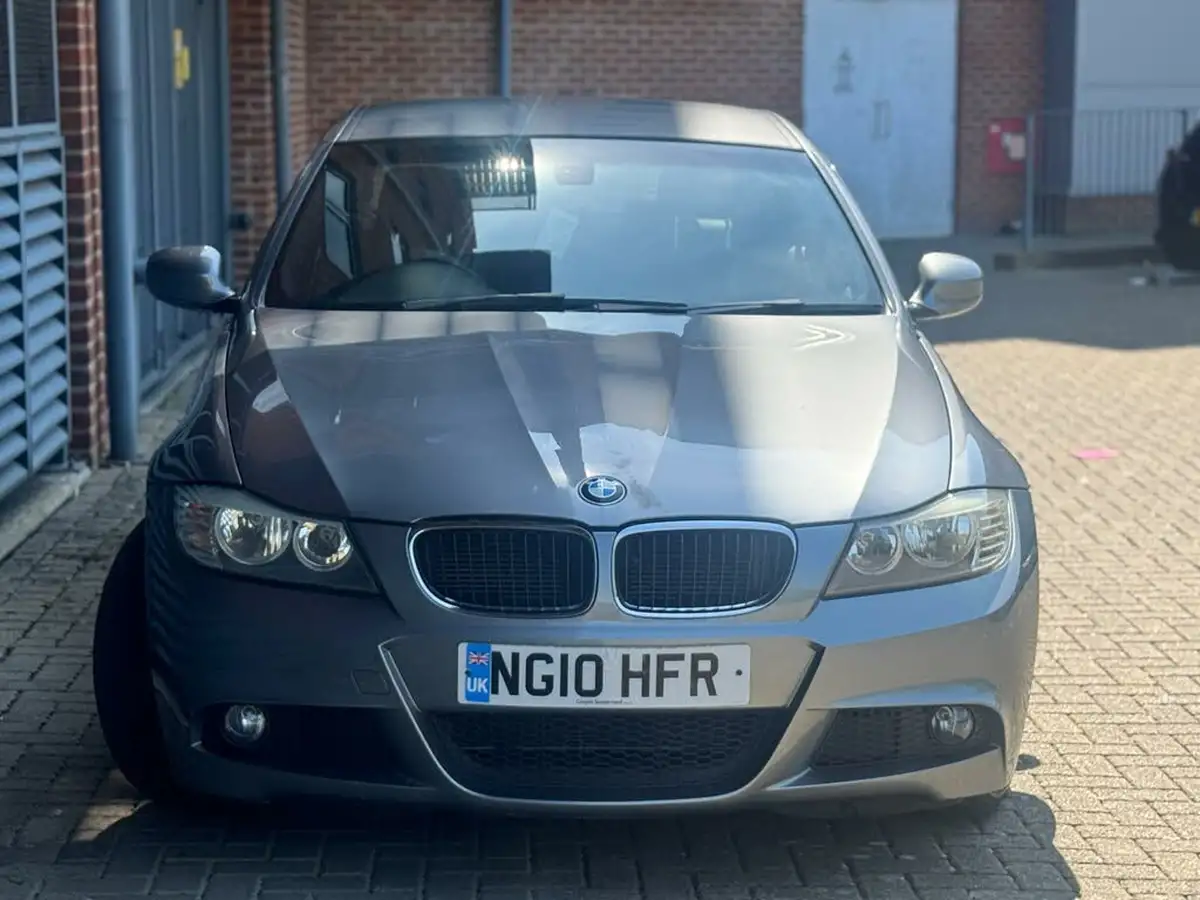 2010-bmw-3-series-20-318i-m-sport-saloon-4d-big-6