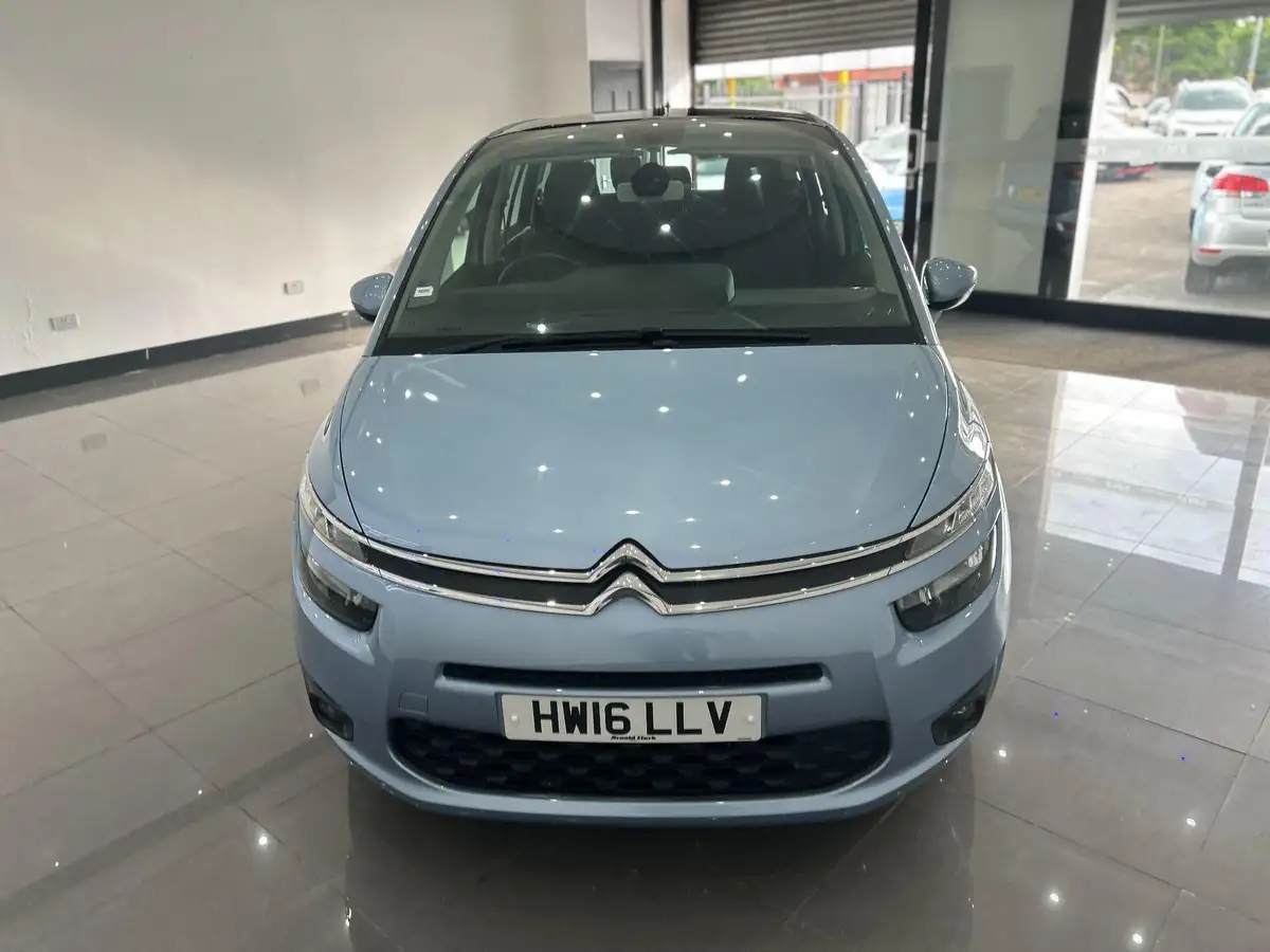 2016-citroen-grand-c4-picasso-16bluehdi-selection-big-3
