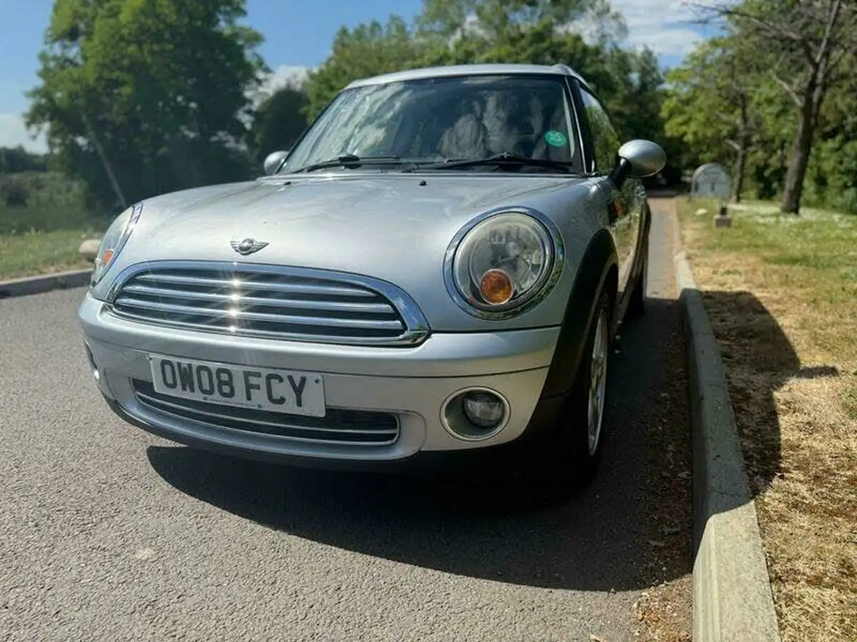 2008-mini-clubman-16-cooper-120bhp-auto-big-23